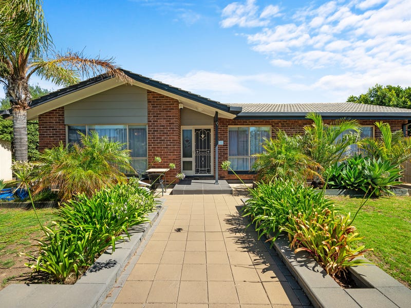 Houses for Sale in West Lakes Shore, SA 5020