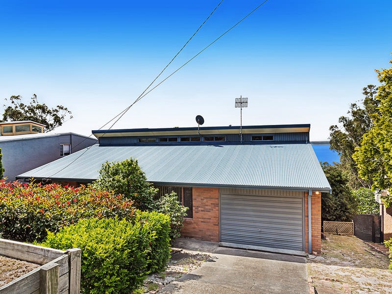 6 Wallawa Road, Nelson Bay, NSW 2315