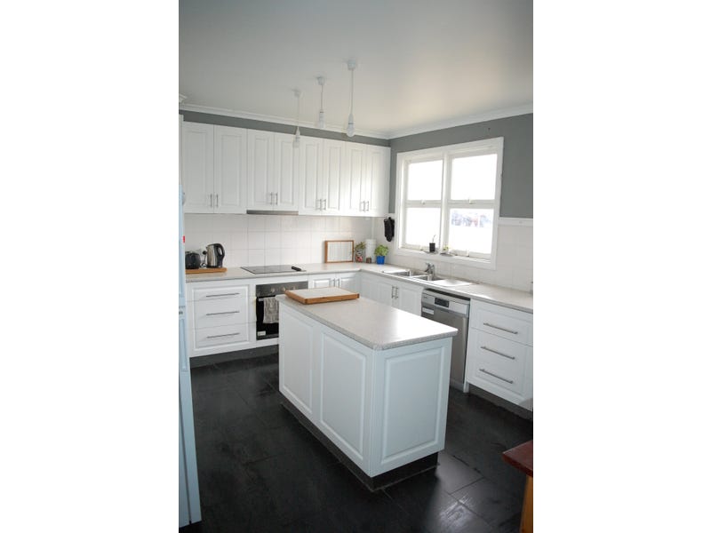 37 Glenormiston Road, Noorat, Vic 3265 Property Details