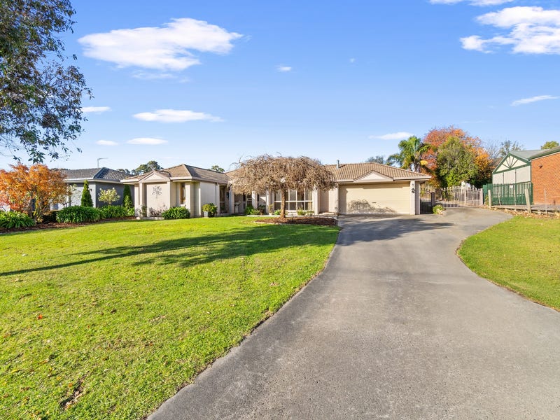 70 Ellavale Drive, Traralgon, Vic 3844 House for Sale