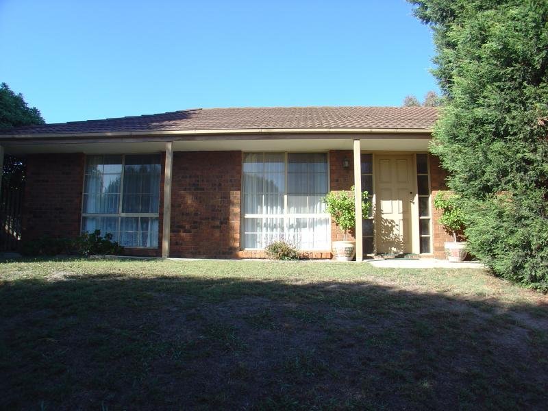 18 Willow Drive, Hampton Park, VIC 3976