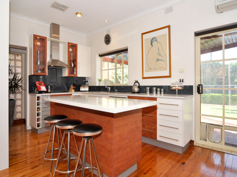 154 Cliff Street, Glengowrie, SA 5044 Property Details