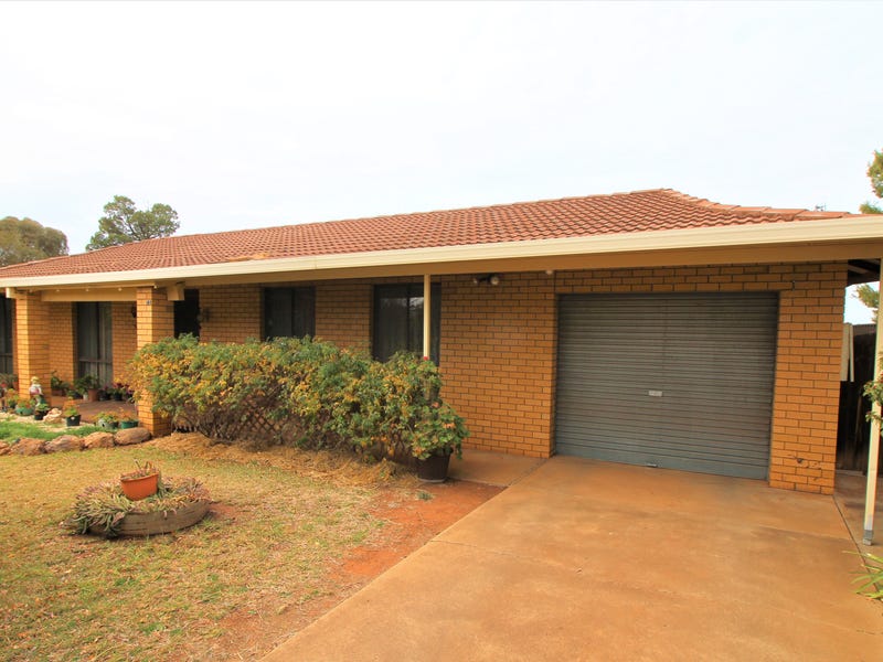 55 Burley Street, Griffith, NSW 2680