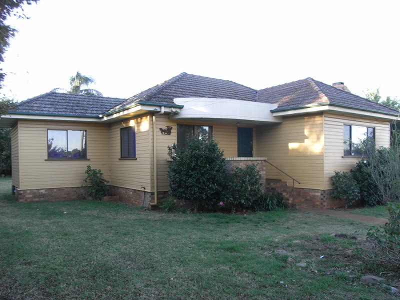 5 Betty Street, Newtown, Toowoomba, Qld 4350 Property Details