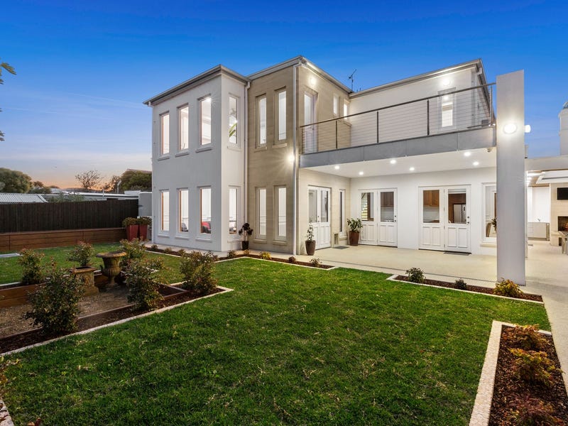 9 Raglan Street, Queenscliff, Vic 3225 House for Sale