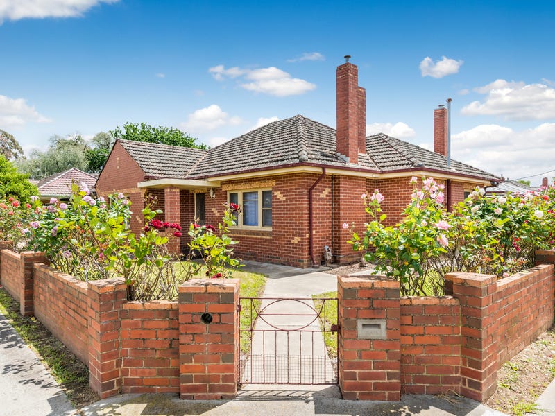 18 Lockwood Road, Kangaroo Flat, VIC 3555