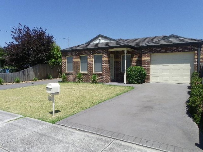 27 Herbert Street, Avondale Heights, VIC 3034