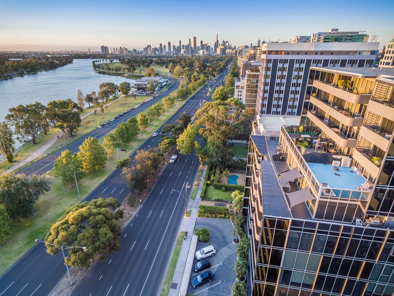 618/74 Queens Road, Melbourne, Vic 3004 Property Details