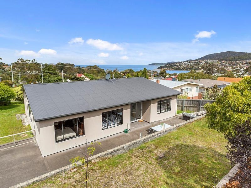 165 Roslyn Avenue, Blackmans Bay, TAS 7052