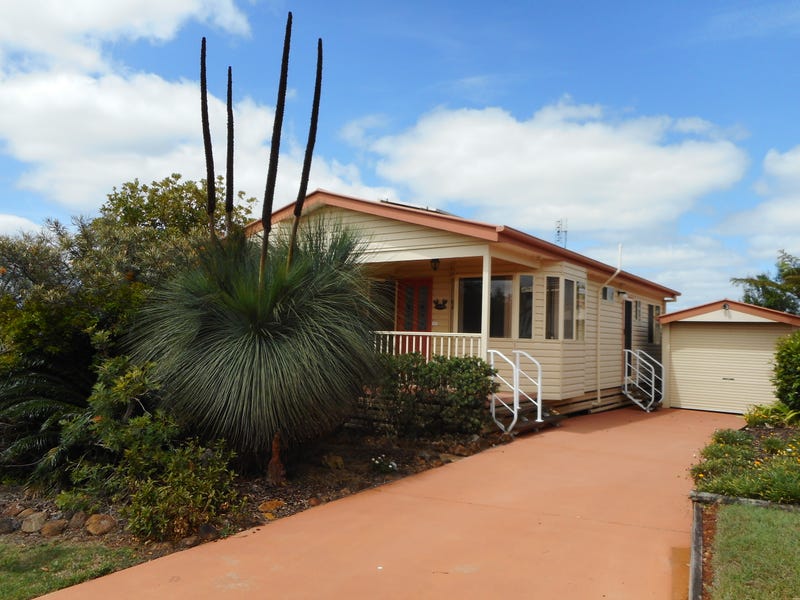 Villa 114 Maleny by Living Gems Pty Ltd 23 Macadamia Drive, Maleny, Qld