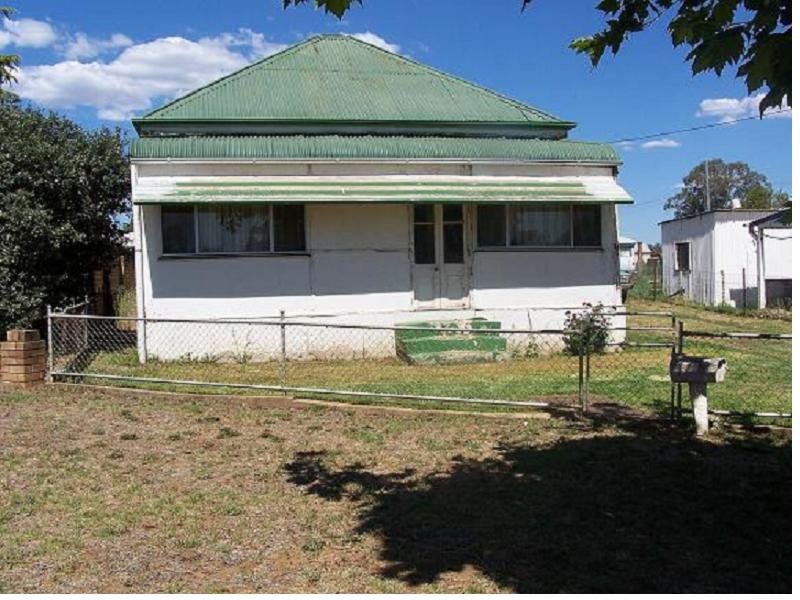 28 Castlereagh Avenue, Binnaway, NSW 2395