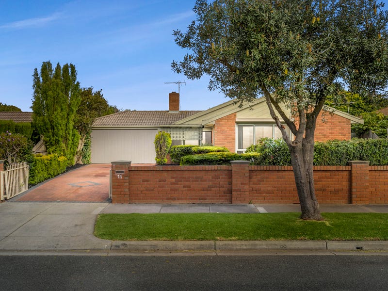 Sold Property Prices & Auction Results in Dingley Village, VIC 3172 (+1