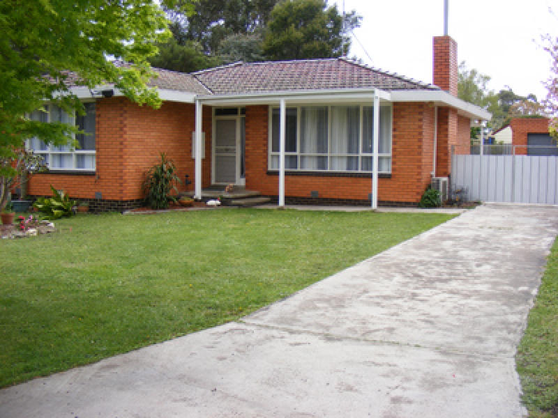 1 Hassett Street, Leongatha, Vic 3953 Property Details