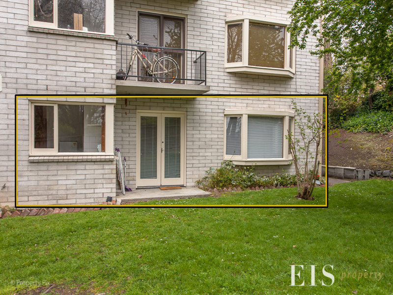 1/8B Lambert Avenue, Sandy Bay, TAS 7005