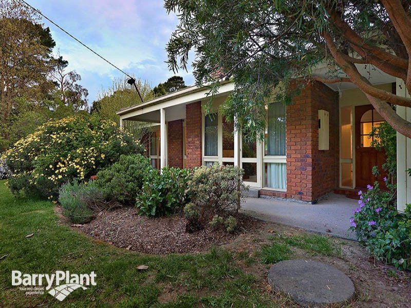9 Mangans Road, Lilydale, Vic 3140 Property Details