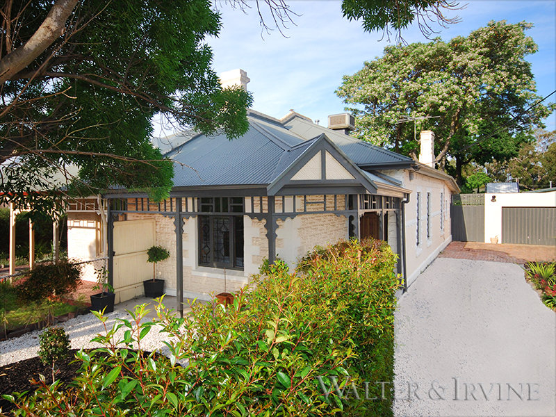 8 East Avenue, Black Forest, SA 5035