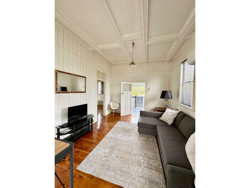 94 Albert Street, Inglewood, Qld 4387 House for Rent