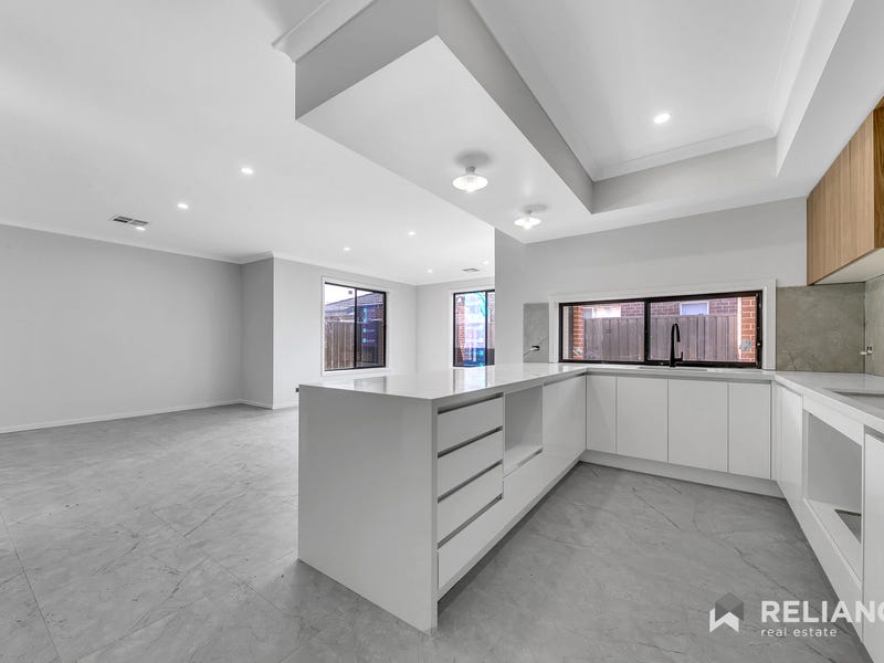 8 Weldon Street, Tarneit, Vic 3029 House for Sale