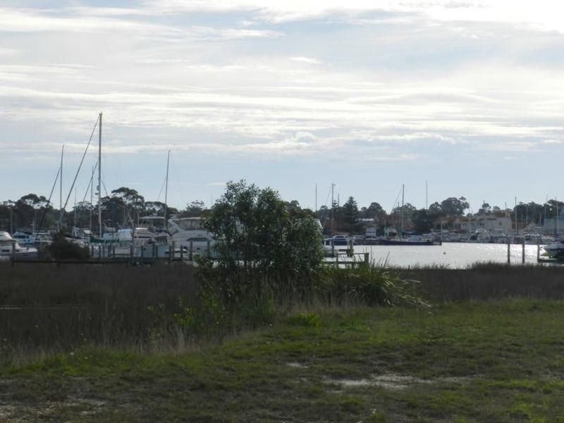 4 Western Boulevard, Raymond Island, VIC 3880