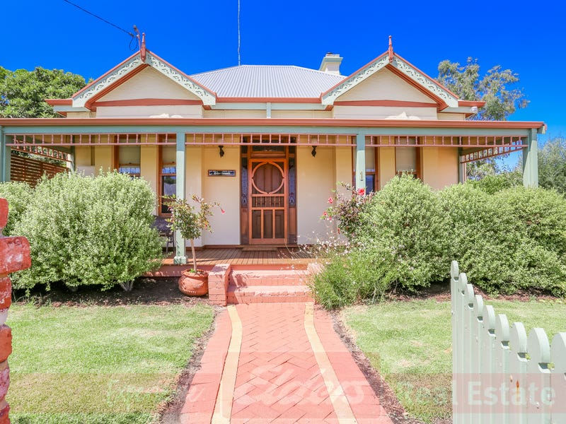 1 Ednie Street, Bunbury, WA 6230 Property Details