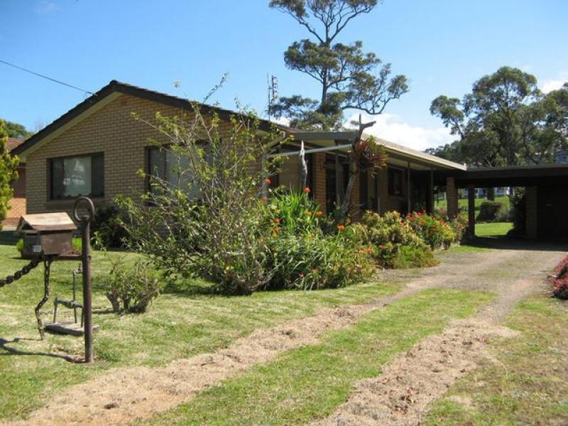 31 Lockhart Avenue, Mollymook, NSW 2539 Property Details