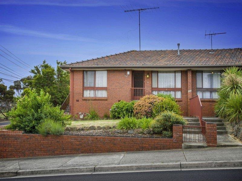 2/302 Hope Street, Brunswick West, VIC 3055