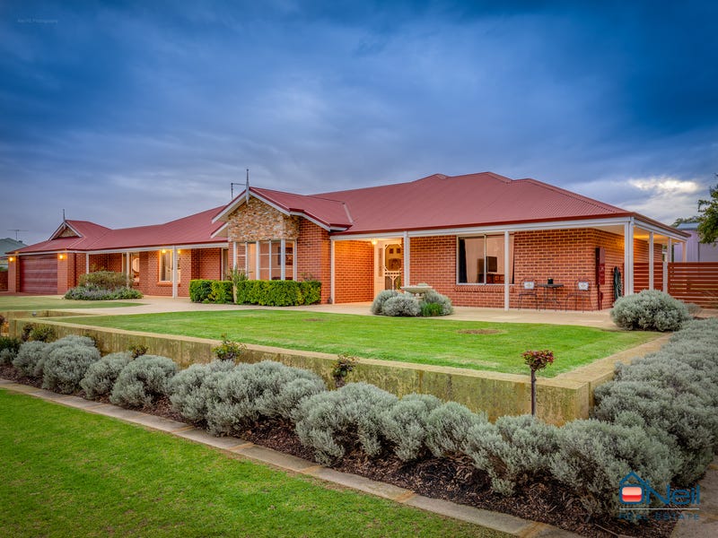 19 Harwood Pass, Darling Downs, WA 6122