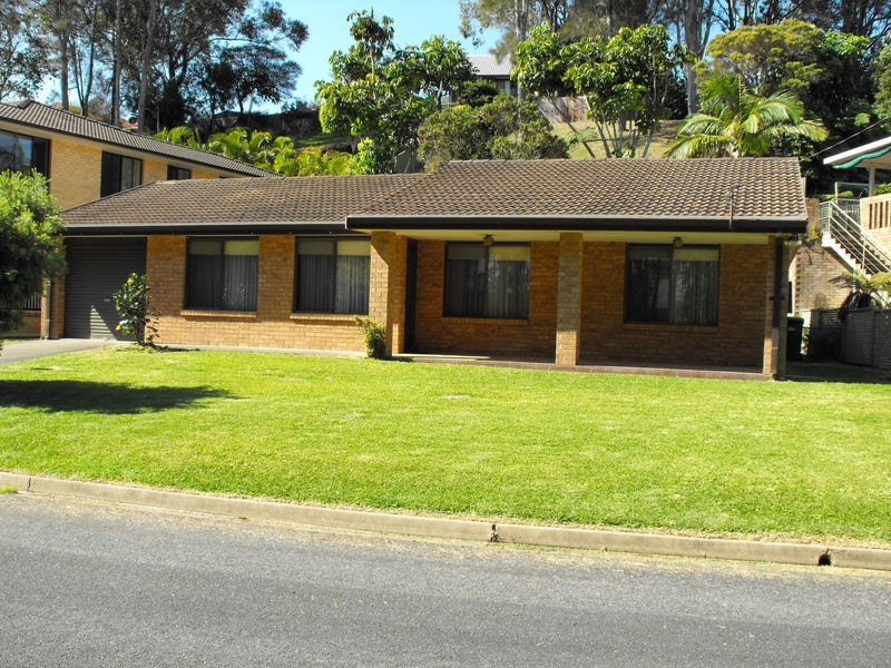 40 Pipers Bay Drive, Forster, NSW 2428