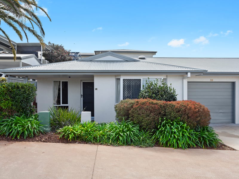 Palm Lake Resort Toowoomba Retirement Living at 97161 Hogg Street