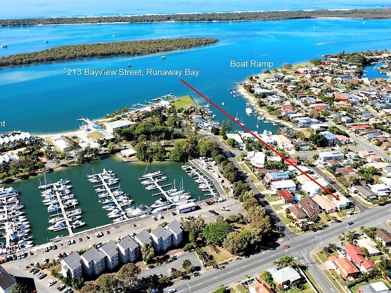 213 Bayview Street, Runaway Bay, QLD 4216