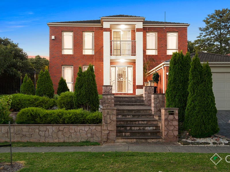 8789 David Collins Drive, Endeavour Hills, VIC 3802