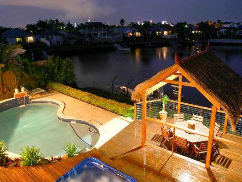 10 Portobello Drive, Mermaid Waters, Qld 4218