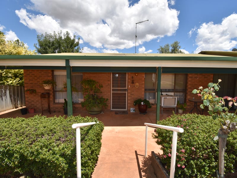 8 BAKULIS COURT, Beechworth, Vic 3747 House for Sale