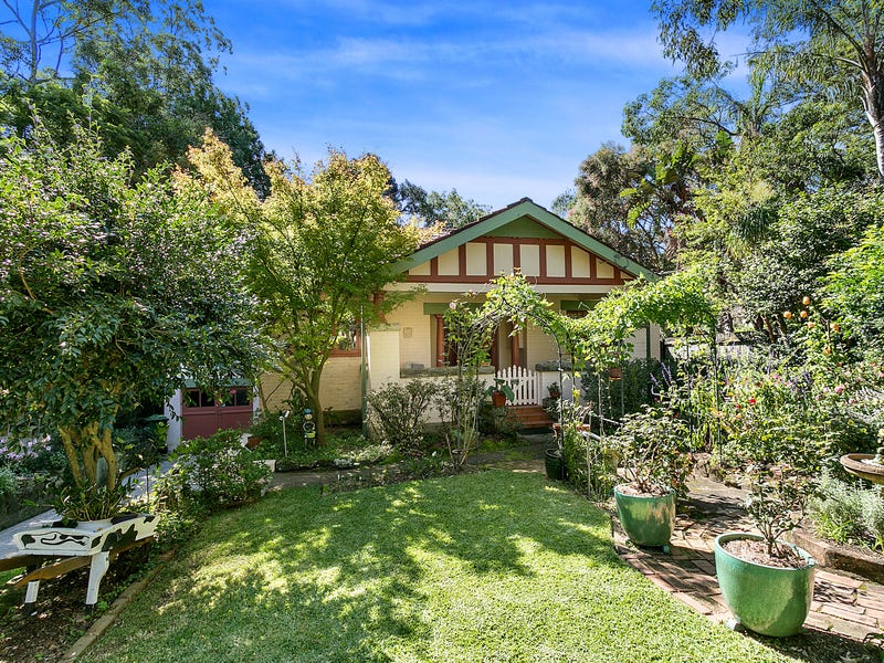 89 Fox Valley Road, Wahroonga, NSW 2076 Property Details