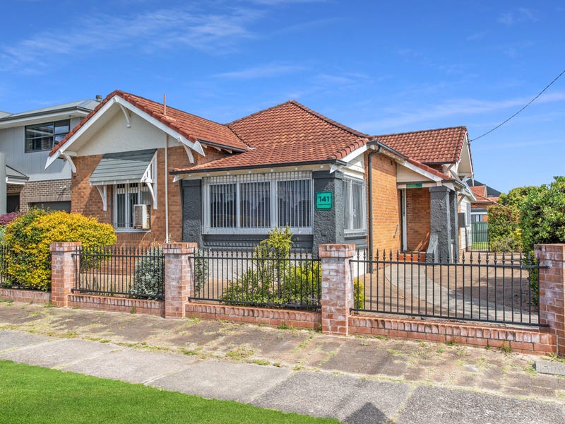 141 Jenner Parade, Hamilton South, NSW 2303