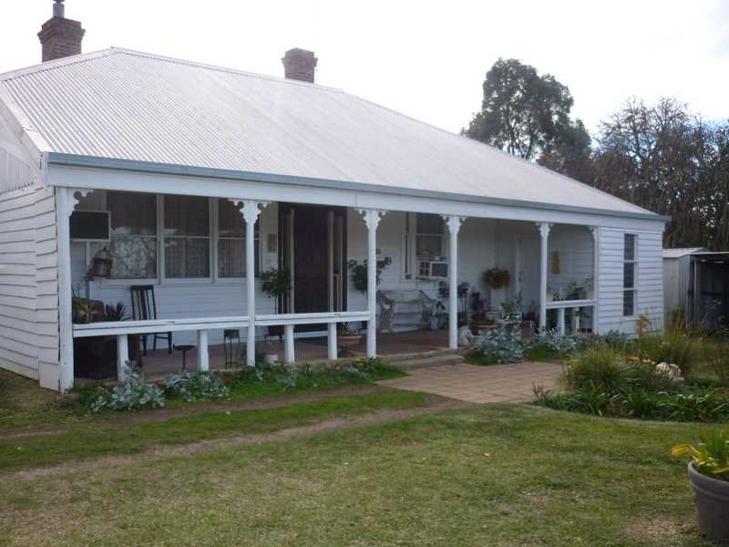 8 Walkers Road, Goroke, Vic 3412 Property Details