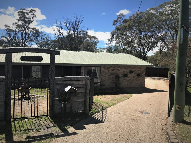 3 Pioneers Parade, Stanthorpe, QLD 4380