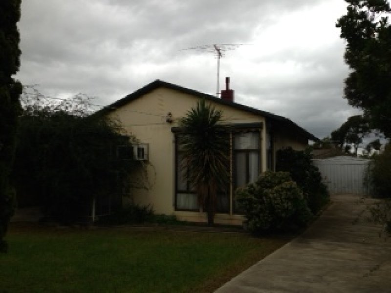 2 Perth Avenue, Albion, VIC 3020