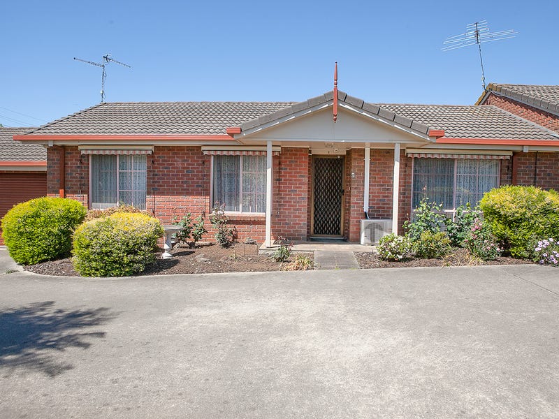 2/26 Young Street, Drouin, Vic 3818 Property Details