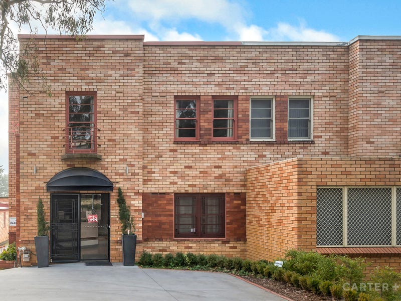 33 Canberra Avenue, Forrest, ACT 2603