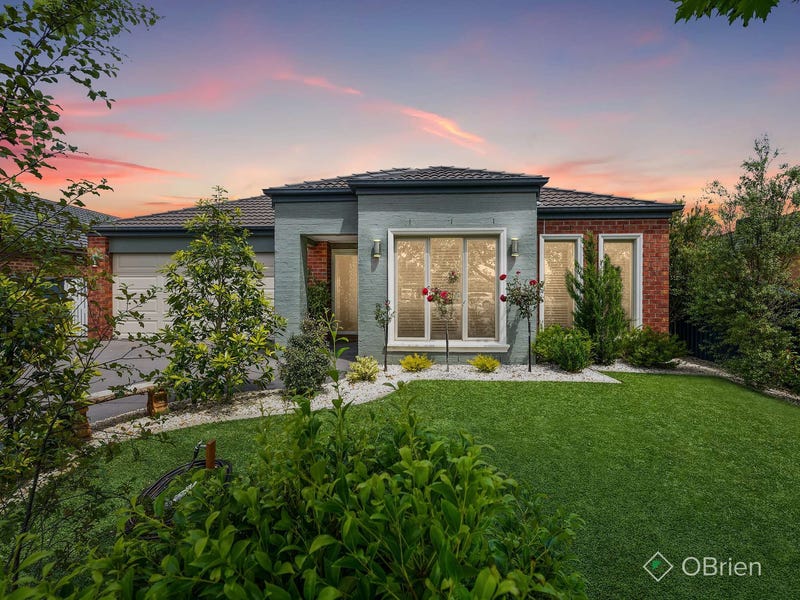 108 Shearwater Drive, Pakenham, Vic 3810 Property Details