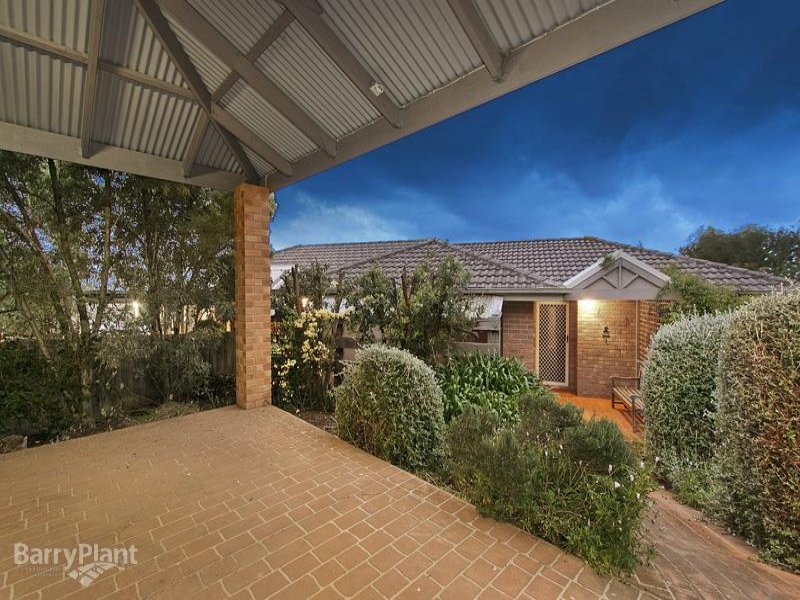 62 Lawrence Drive, Berwick, Vic 3806 Property Details