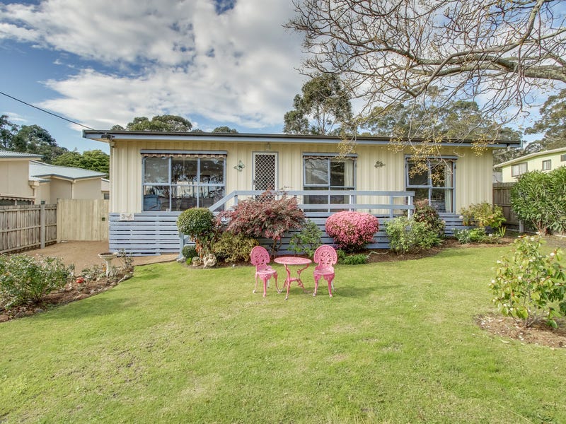 3 Worcester Road Lakes Entrance Vic 3909 Property Details