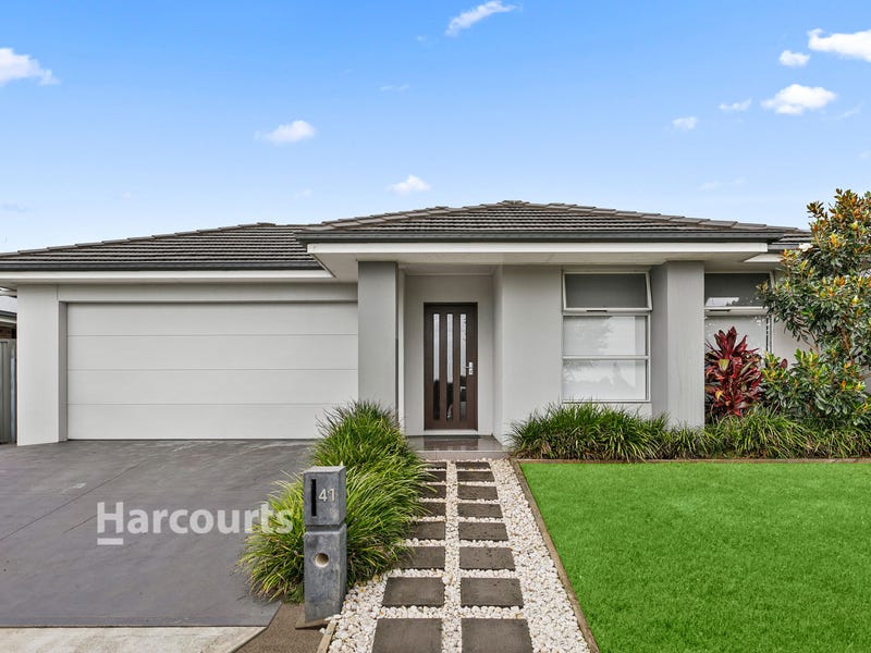 41 Brushgrove Circuit, Calderwood, NSW 2527 - Property Details