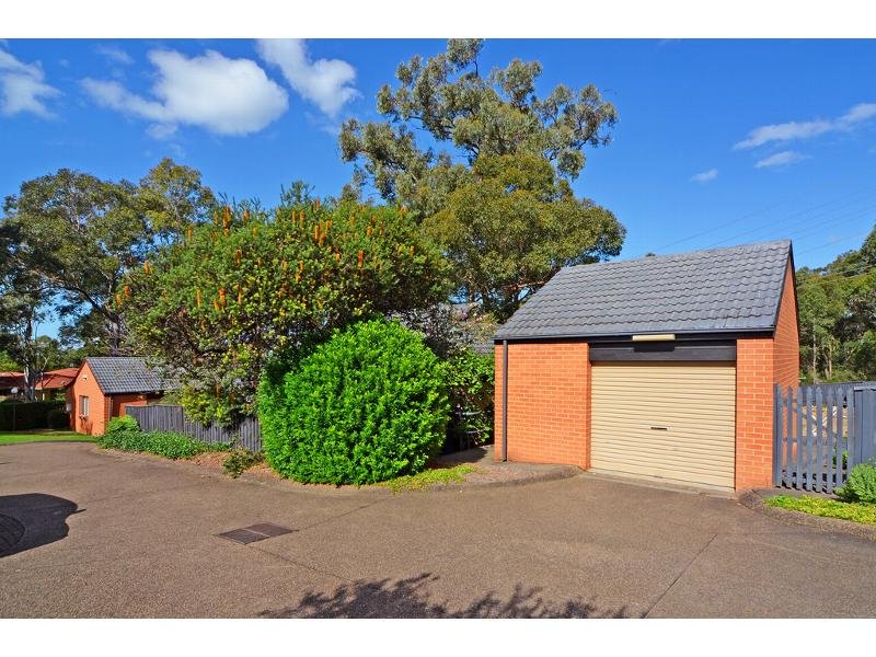 17/33 Lynburn Avenue, Bomaderry, NSW 2541 Property Details