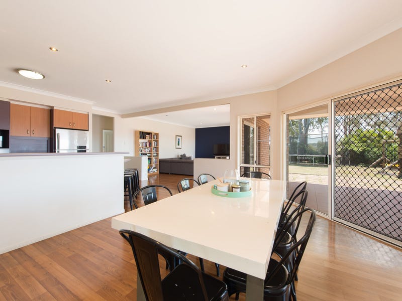 32 Eastwood Drive, Mansfield, QLD 4122