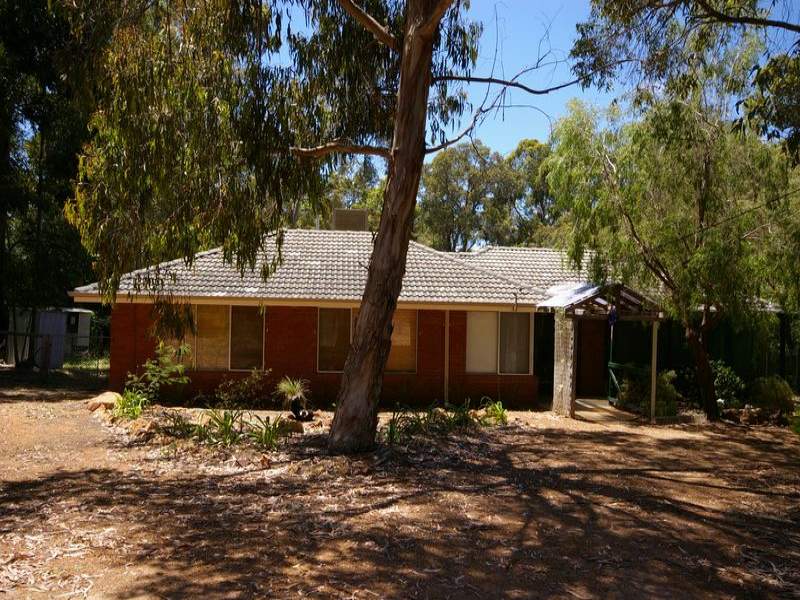 4 Bentley Street, Stoneville, WA 6081 Property Details