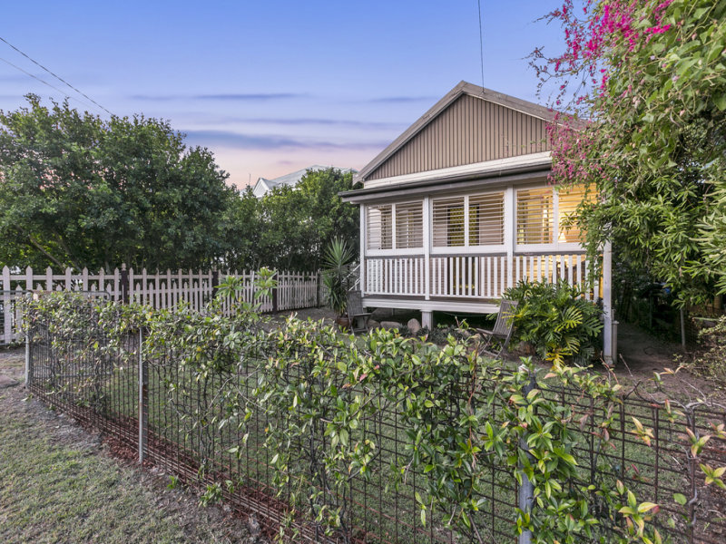 31 Waterview Avenue, Wynnum, Qld 4178 Property Details