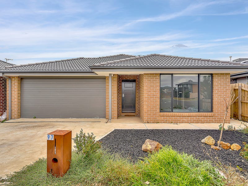97 Ellscott Boulevard, Mickleham, Vic 3064 Property Details
