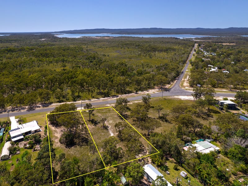 90 Bayside Road, Cooloola Cove, Qld 4580